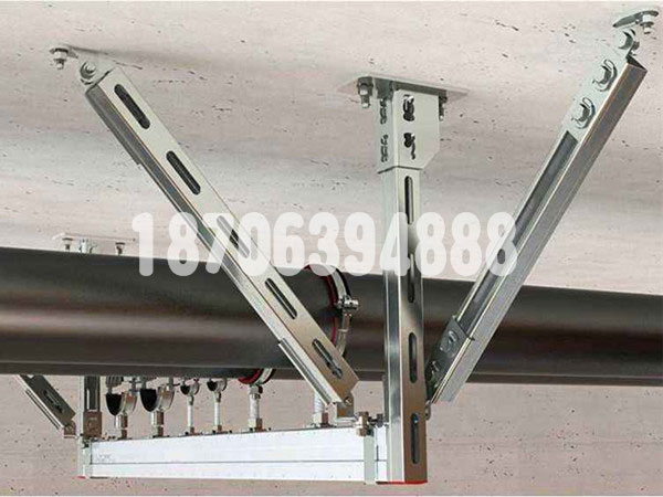 成品支吊架跟蹤式服務在施工現(xiàn)場進行實時指導解惑